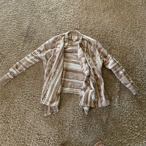 Women’s Beautiful Sweater to keep you warm/stylish. Size: XXL by: Bob Timberlake